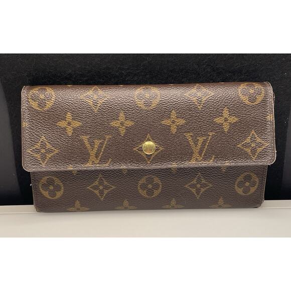 LOUIS VUITTON Authentic Porte Tresor International Wallet Monogram. One Owner! - Picture 1 of 15